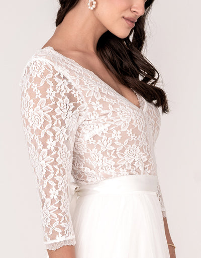 constant_love_online_shop_braut_hochzeit_andcompliments_berlin_team_braut_tuellrock_tuell_rock_spitze_spitzenoberteil_brautkleid_kleid_langarm_aermel_standesamt_boho_spitze_body