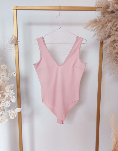 constant_love_online_shop_braut_hochzeit_andcompliments_berlin_team_braut_tullrock_tull_rock_spitze_spitzenoberteil_brautkleid_kleid_langarm_armel_standesamt_boho_spitze_body_basic_brautjungfern_outfit_hochzeitsgast_farben_softrose_rosa