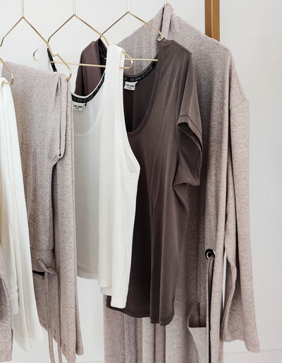 thebowattitude_casual_wear_luxury_home_wear_home-office_looks_outfit_set_oceans_pamela_fabletics_reif_apart_made-in-europe_thebow01-1