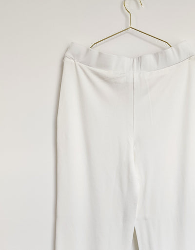 thebowattitude_casual_wear_luxury_home_wear_home-office_looks_outfit_set_oceans_pamela_fabletics_reif_apart_made-in-europe_sweatpants_jogginghose_hose_jersey_home office_outfit_geschenk_weihnachten