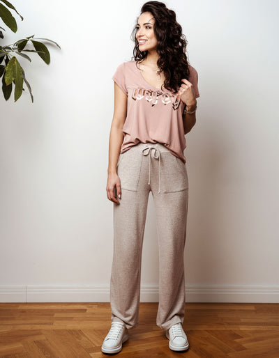 thebowattitude_casual_wear_luxury_home_wear_home-office_looks_outfit_set_oceans_pamela_fabletics_reif_apart_made-in-europe_wifey_wife_shirt_t-shirt_geschenk_braut_jga_hochzeitstag