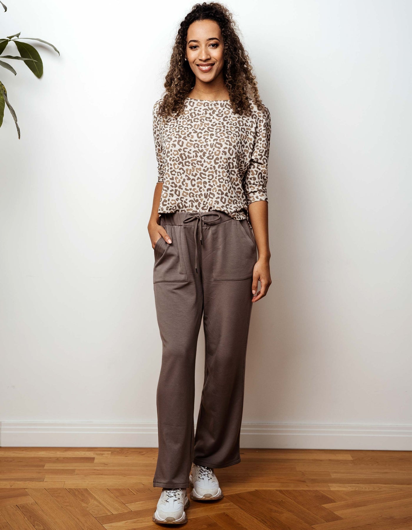 thebowattitude_casual_wear_luxury_home_wear_home-office_looks_outfit_set_oceans_pamela_fabletics_reif_apart_made-in-europe